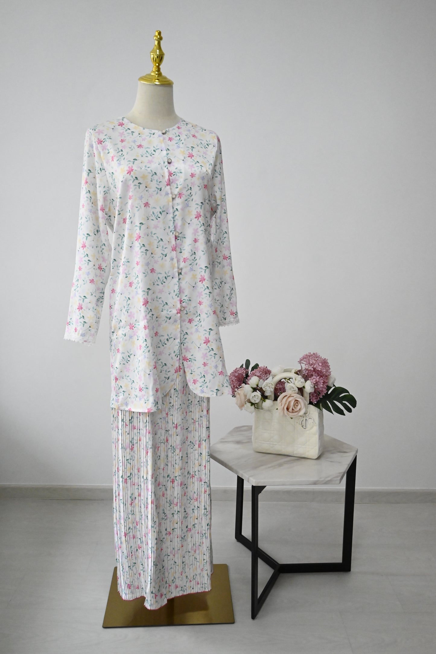 White Pleated Kurung